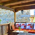 Bed & Breakfast Kalinia 3*