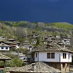 Kalinia Bed & Breakfast 3*