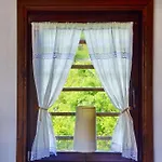 Kalinia Bed & Breakfast