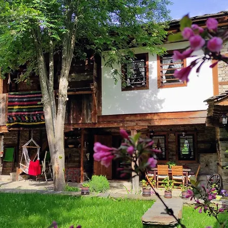 Kalinia Bed & Breakfast 3*