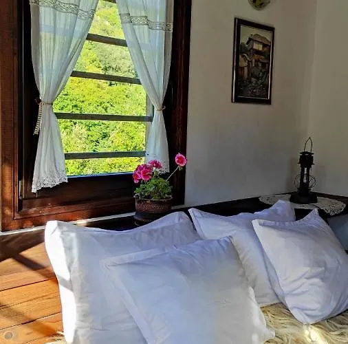 Kalinia Bed & Breakfast 3*